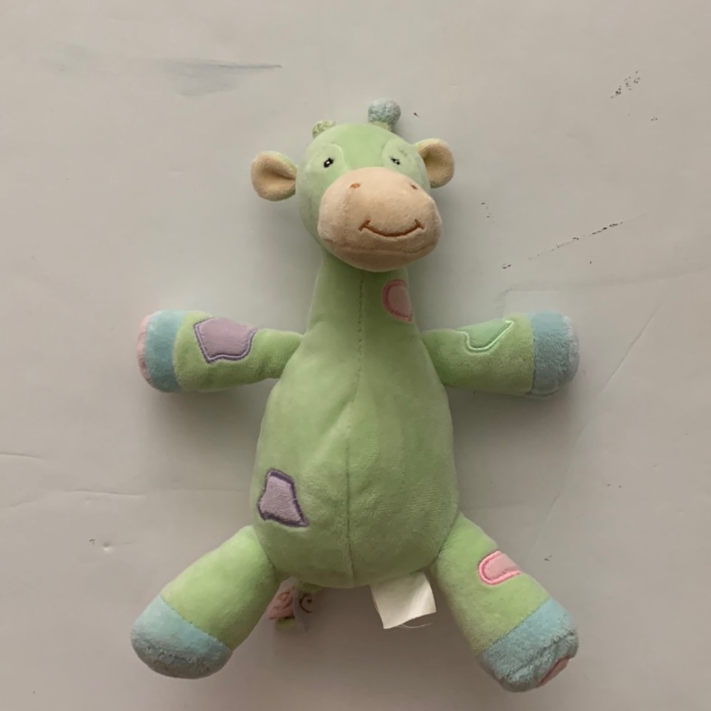 plush giraffe rattle with crunchy noise feet